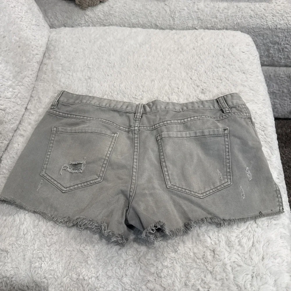 Free People Runaway Slouchy Denim Gray Green Button Fly Shorts Cutoffs Size 29